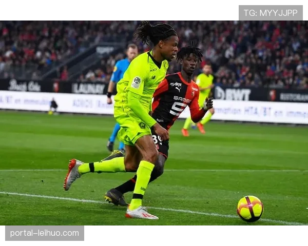 法甲引入新型球员追踪传感器，用于实时采集比赛中的跑动与负荷数据